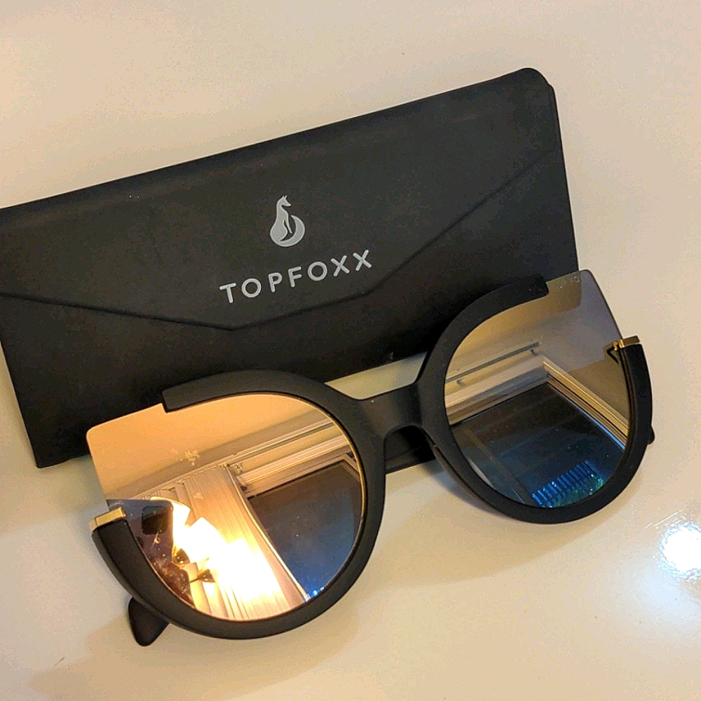 Top foxx mirrored sunglasses